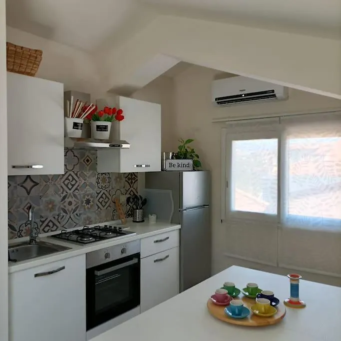 Apartmán The Bays - La Mansarda Ad Un Passo Dal Mare Acireale 0*,  Itálie