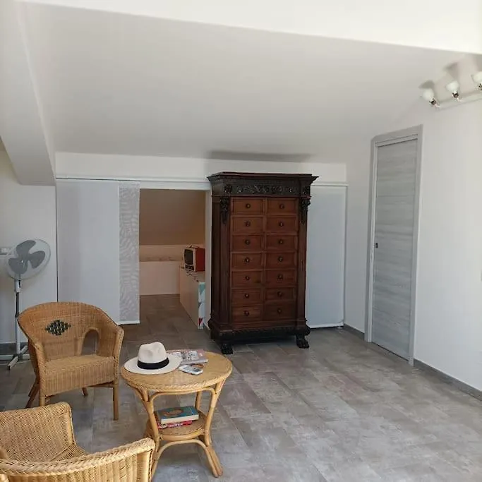 The Bays - La Mansarda Ad Un Passo Dal Mare Apartment Acireale 0*,
