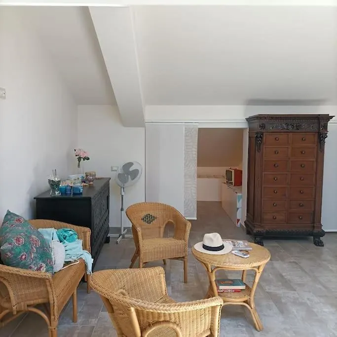 The Bays - La Mansarda Ad Un Passo Dal Mare Apartment Acireale